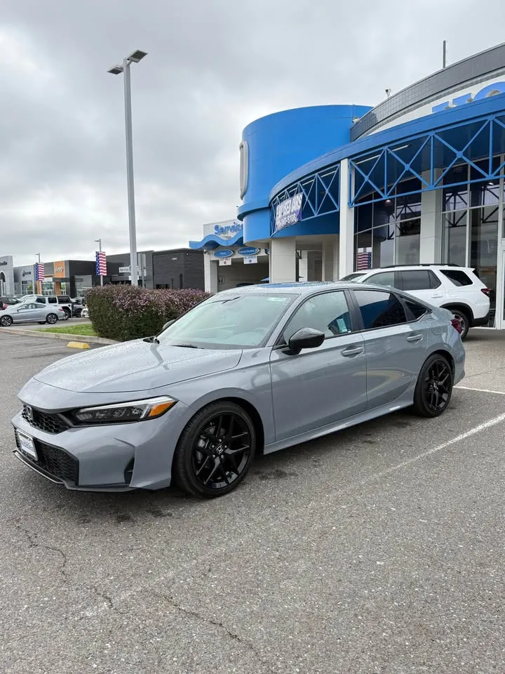 2025 Honda Civic Hybrid: A Comprehensive Guide for Potential Car Buyers